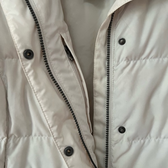 L.L. Bean Women’s Ultrawarm Coat - Long in Paperwhite - Picture 8 of 14